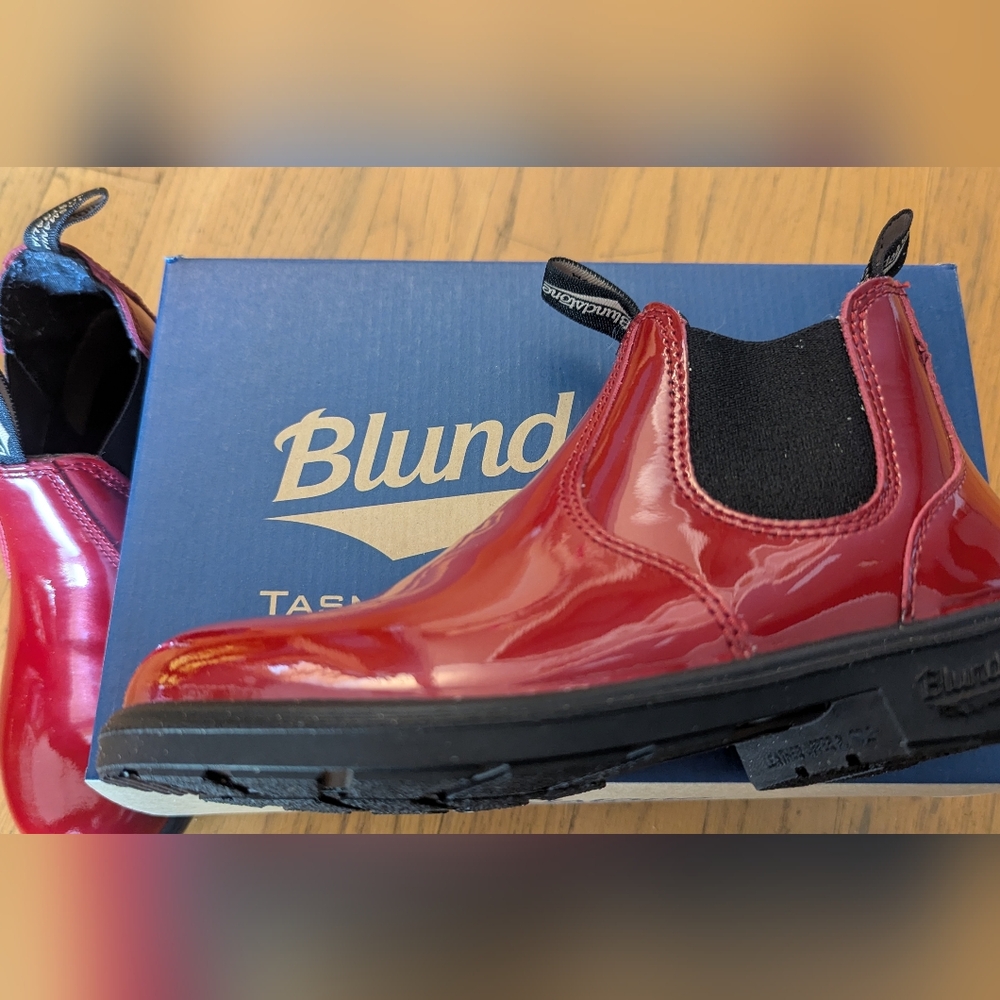 Blundstone - RED Patent leather - Ankle Boots